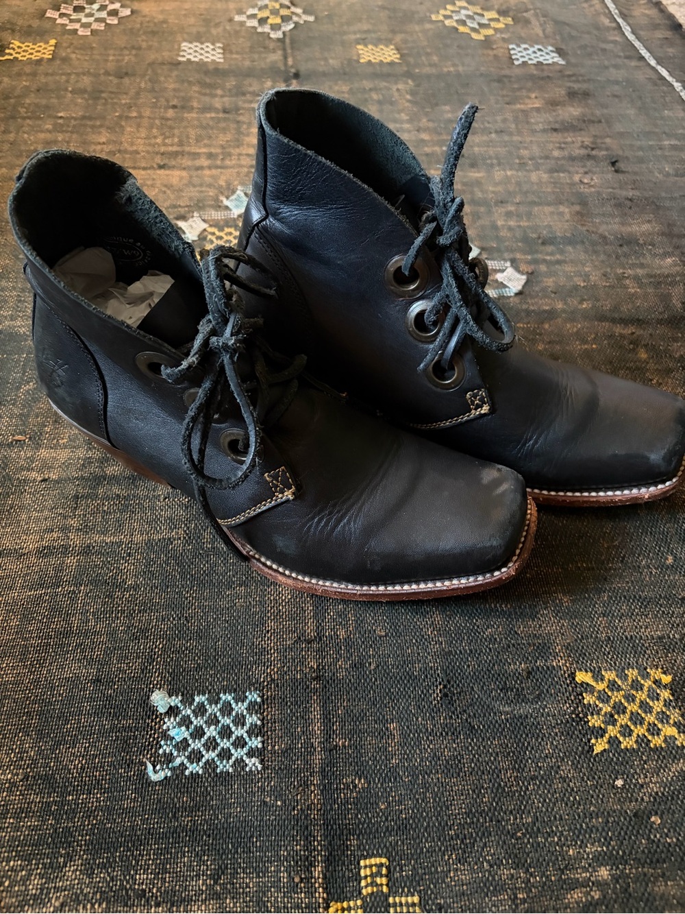🔮Pre-loved John Fluevog Black Leather Simon lace-up ankle boots size 9 - Picture 4 of 15